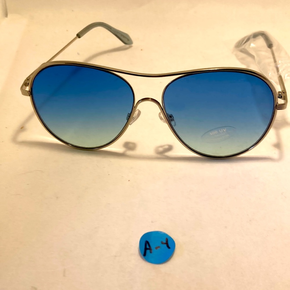 Ladies large Aviator uv400 sunglasses